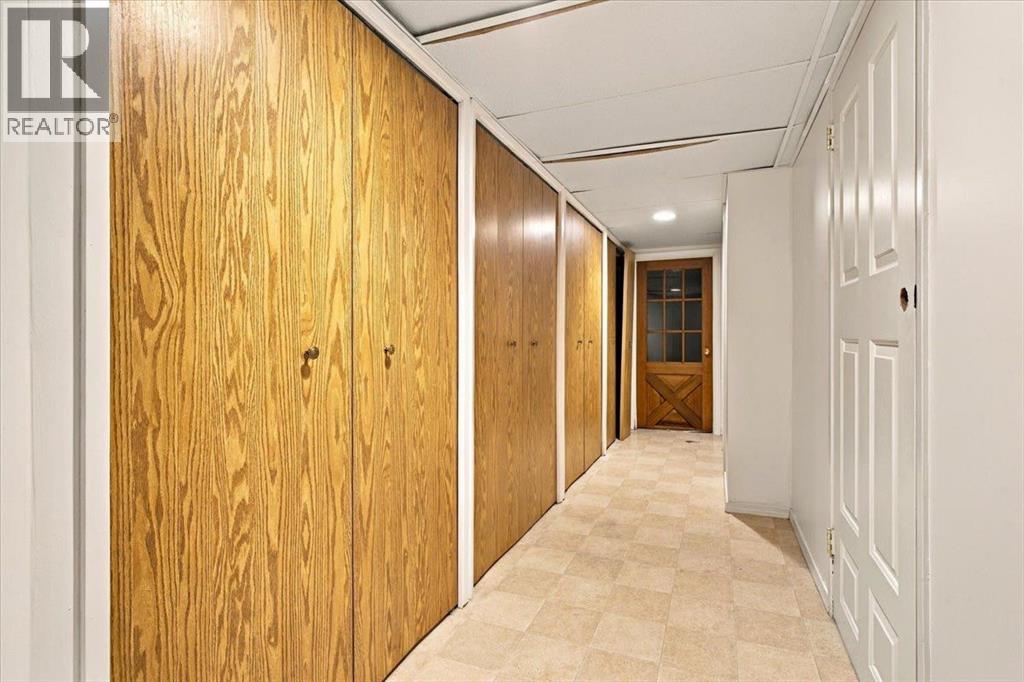9814 75 Avenue Property Photo 36