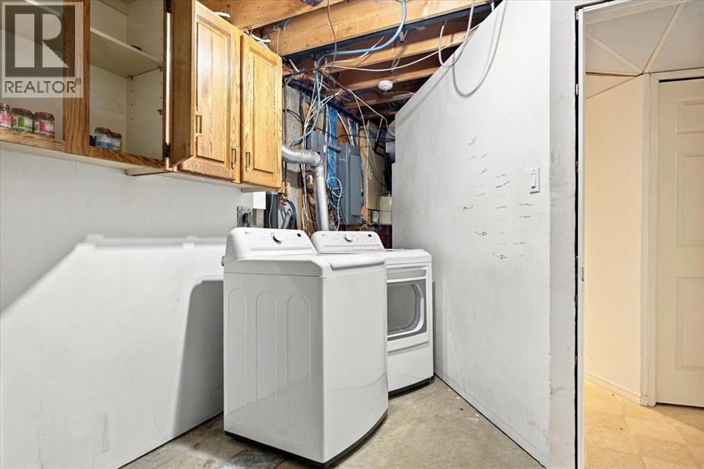 9814 75 Avenue Property Photo 39