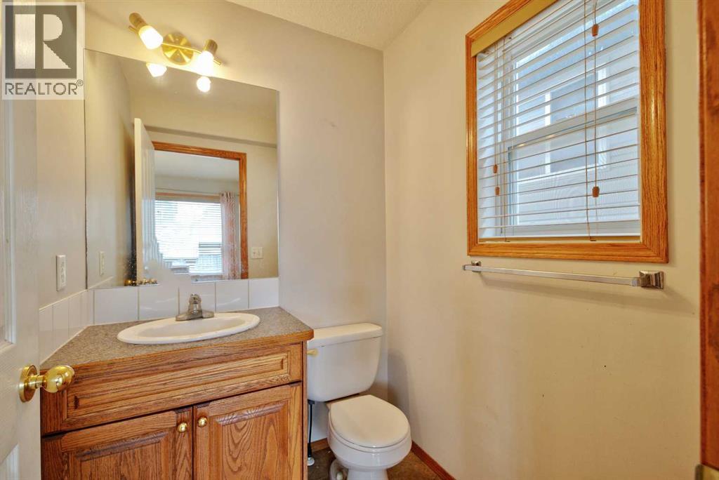 179 Saddlemead Close Ne Property Photo 5