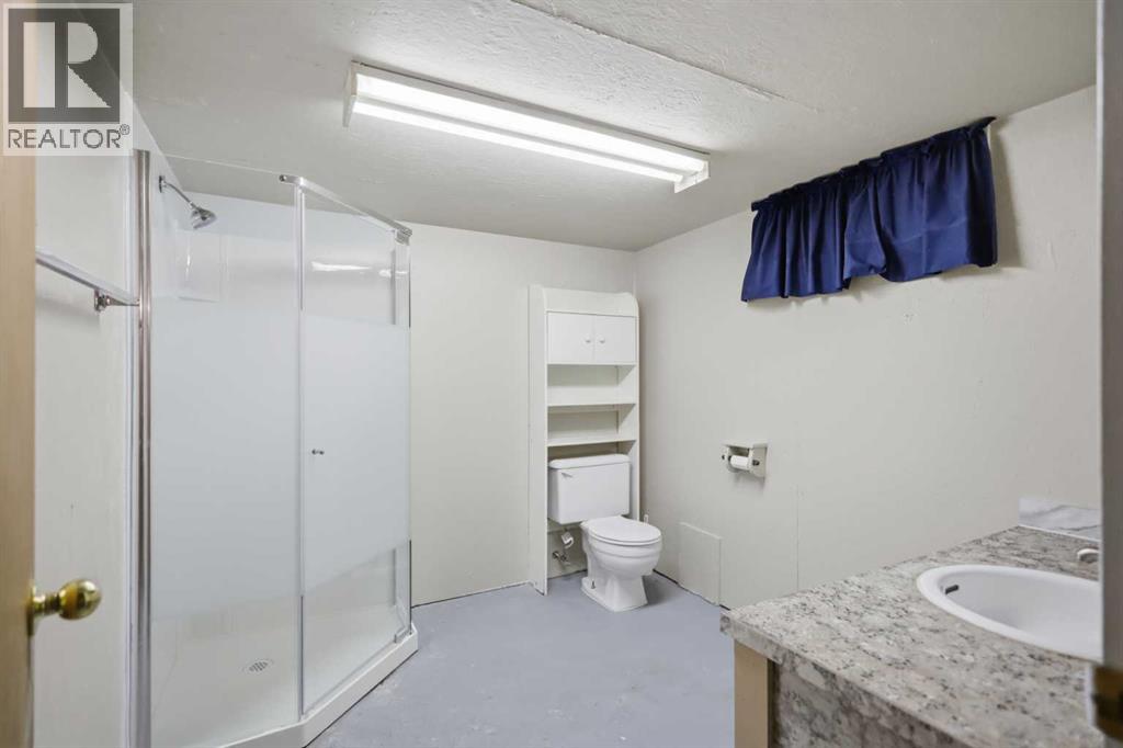 5112 47 Avenue Property Photo 14