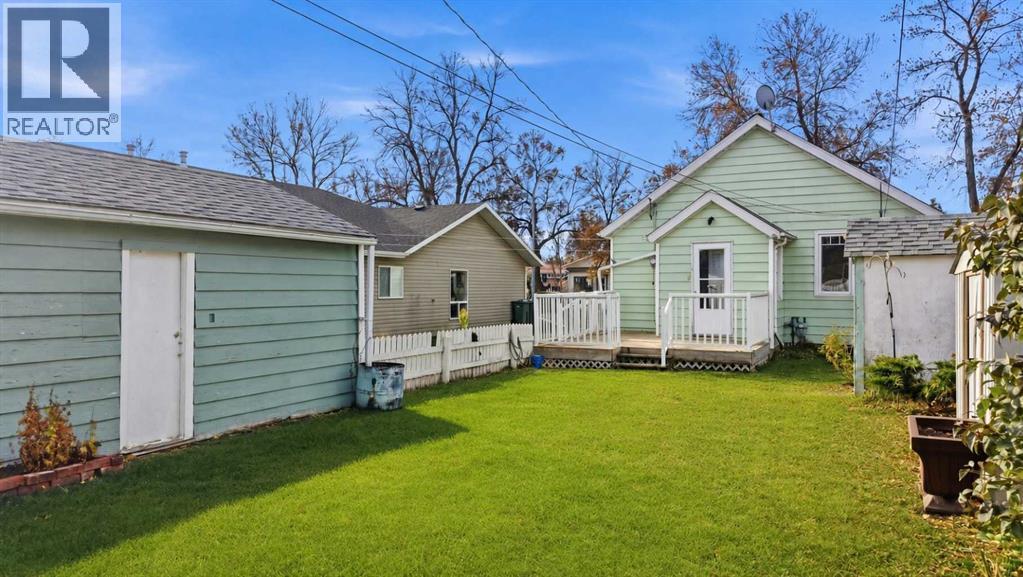 5112 47 Avenue Property Photo 17