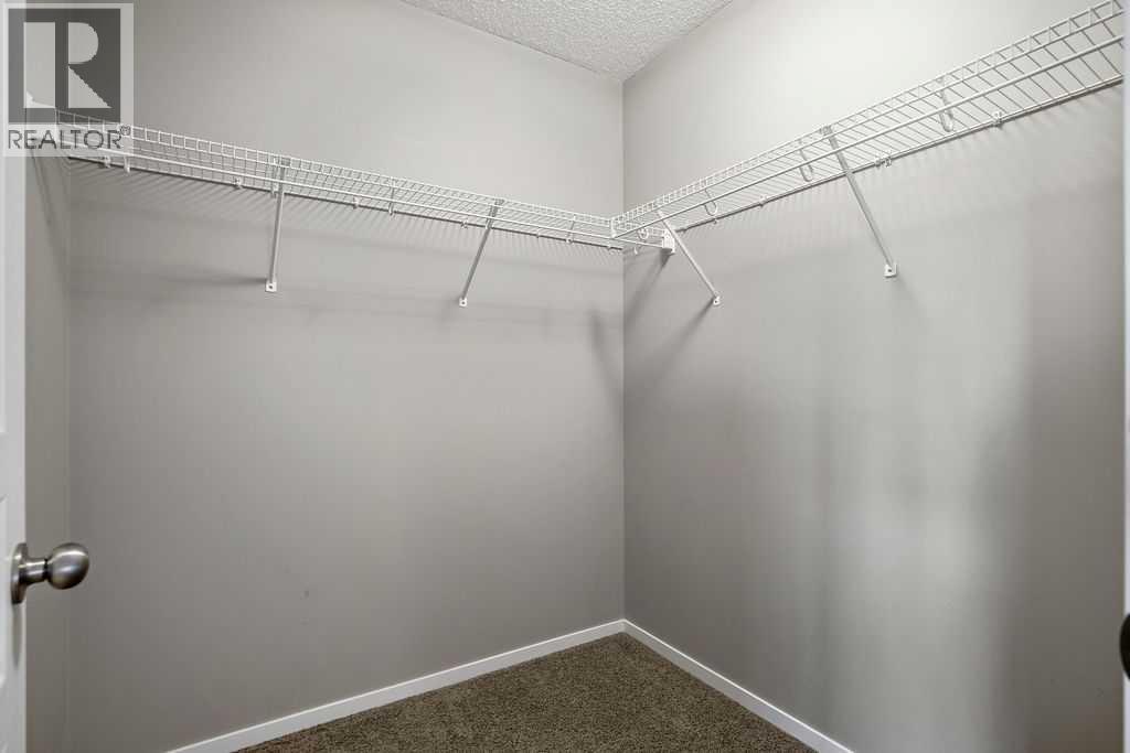 126 River Heights Crescent Property Photo 23