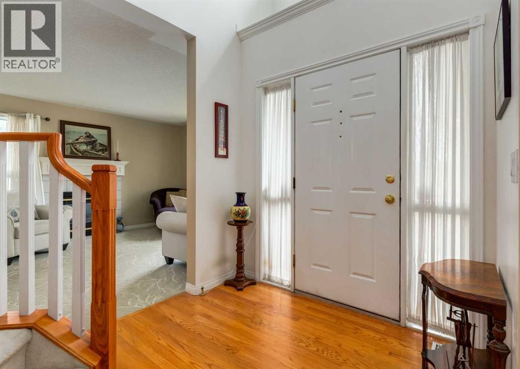 63 Arbour Lake Drive Nw Property Photo 4