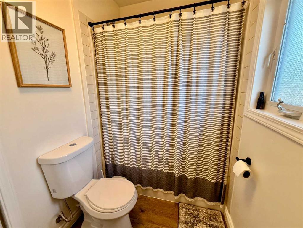 4832 51 Avenue Property Photo 12