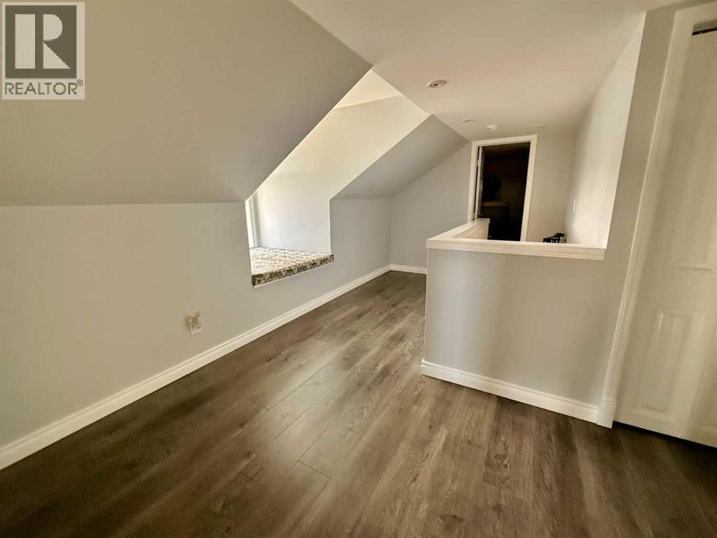 4832 51 Avenue Property Photo 17