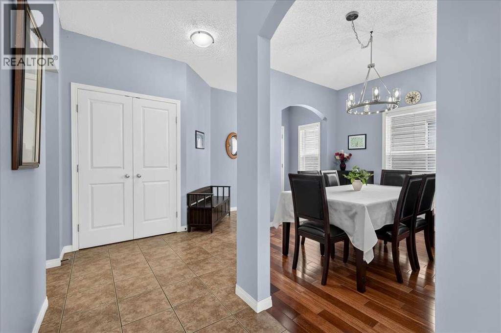 18 Copperstone Drive Se Property Photo 5
