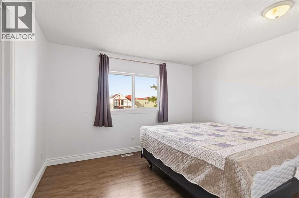 400 Silin Forest Road Property Photo 16