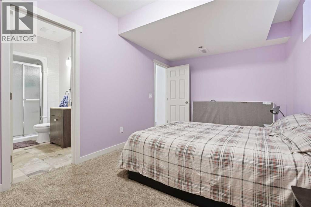 19 Mount Rae Heights Property Photo 40