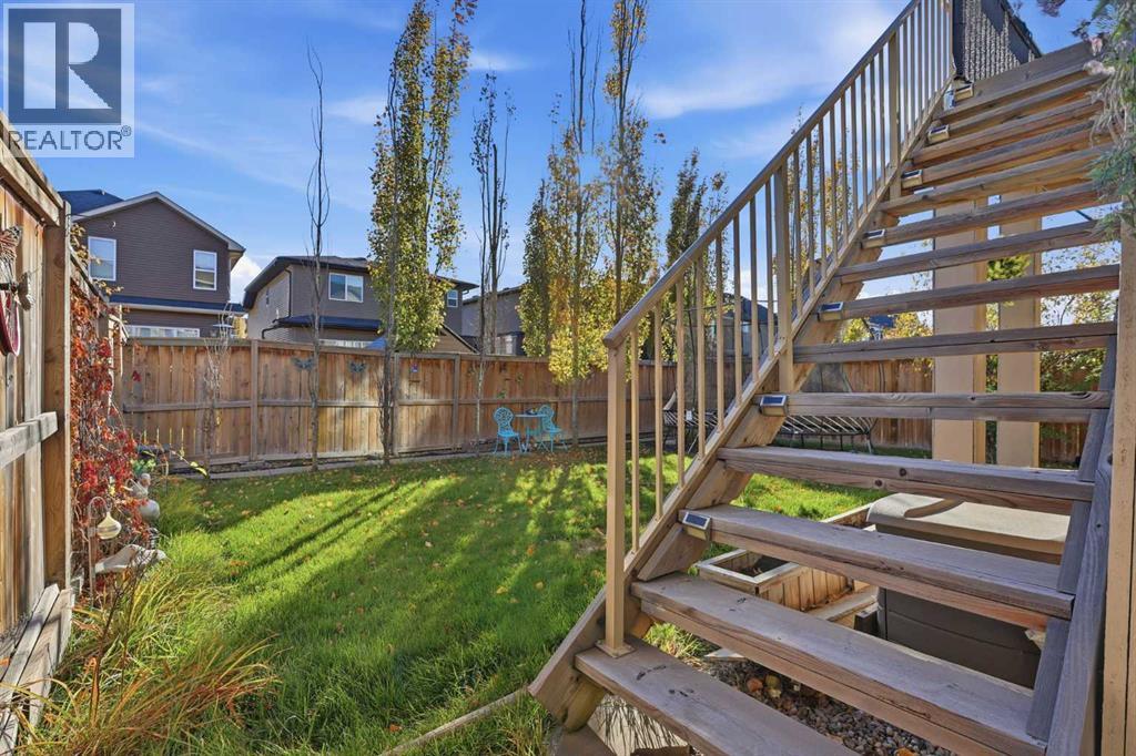19 Mount Rae Heights Property Photo 43