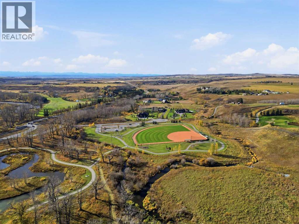 19 Mount Rae Heights Property Photo 49
