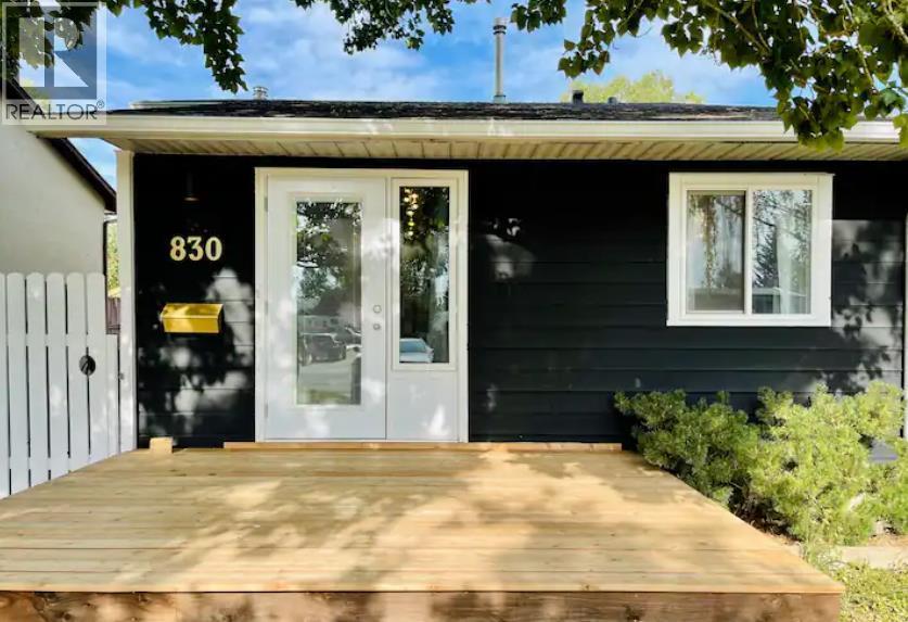 830 Columbia Boulevard W Property Photo 1