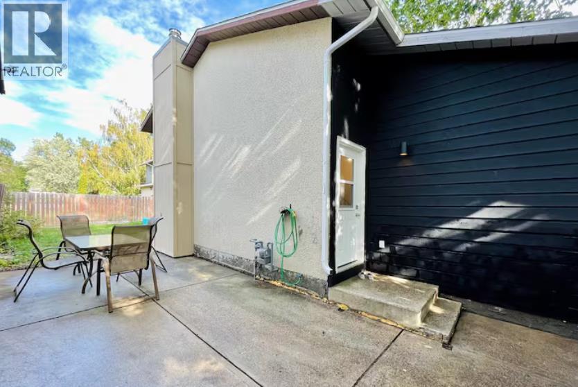 830 Columbia Boulevard W Property Photo 20