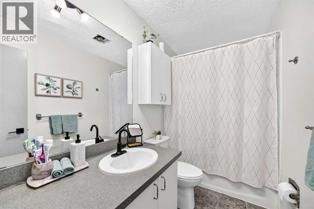 6020 18 Avenue Ne Property Photo 22