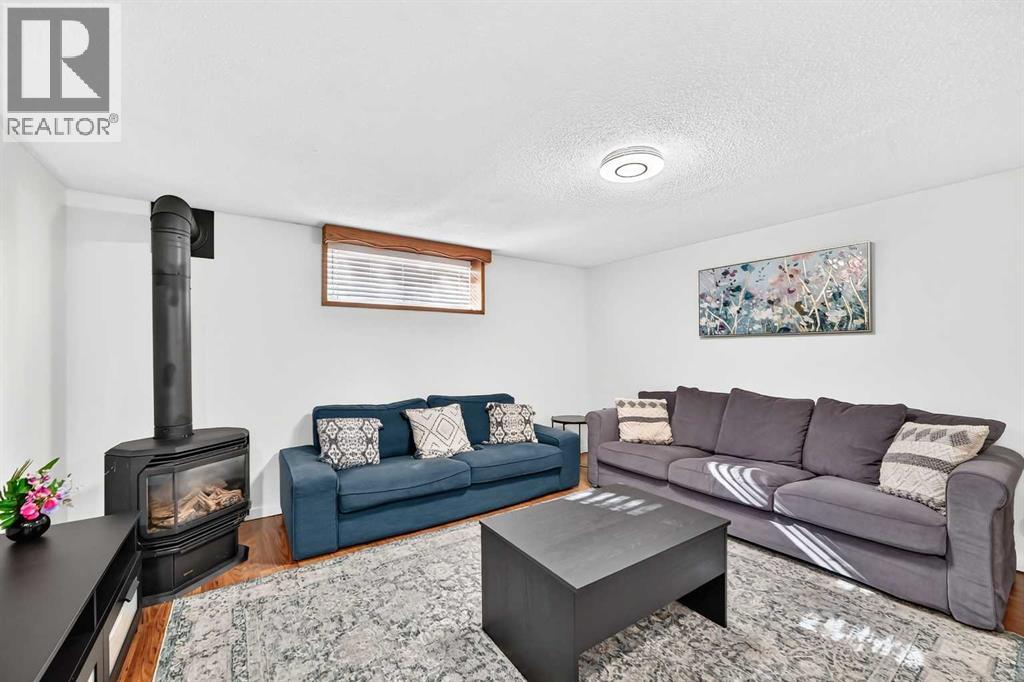 6020 18 Avenue Ne Property Photo 24