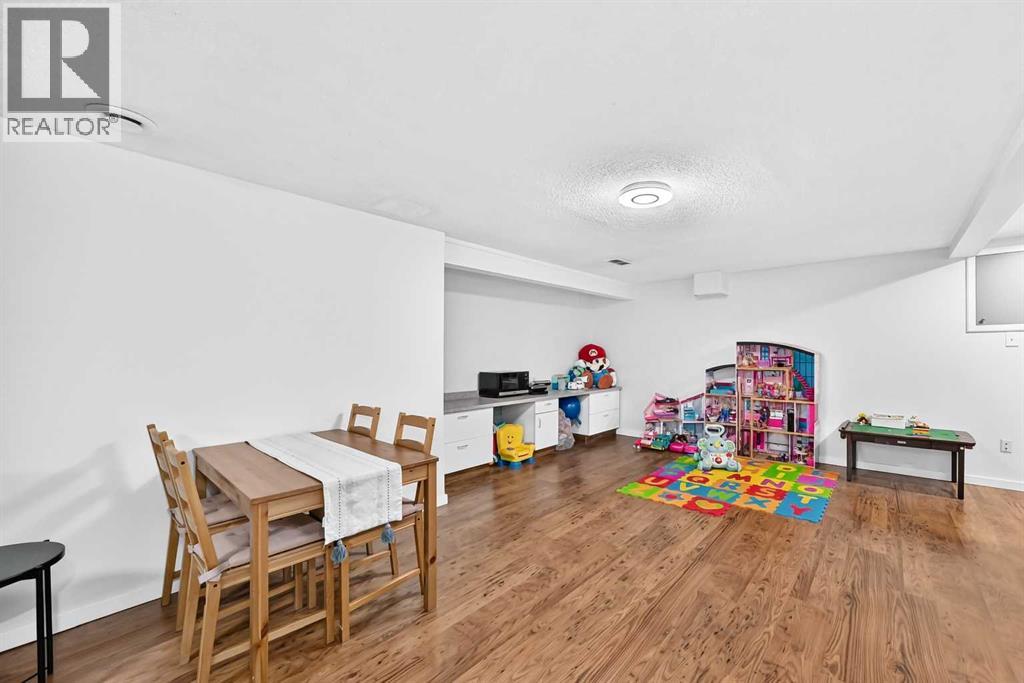 6020 18 Avenue Ne Property Photo 27