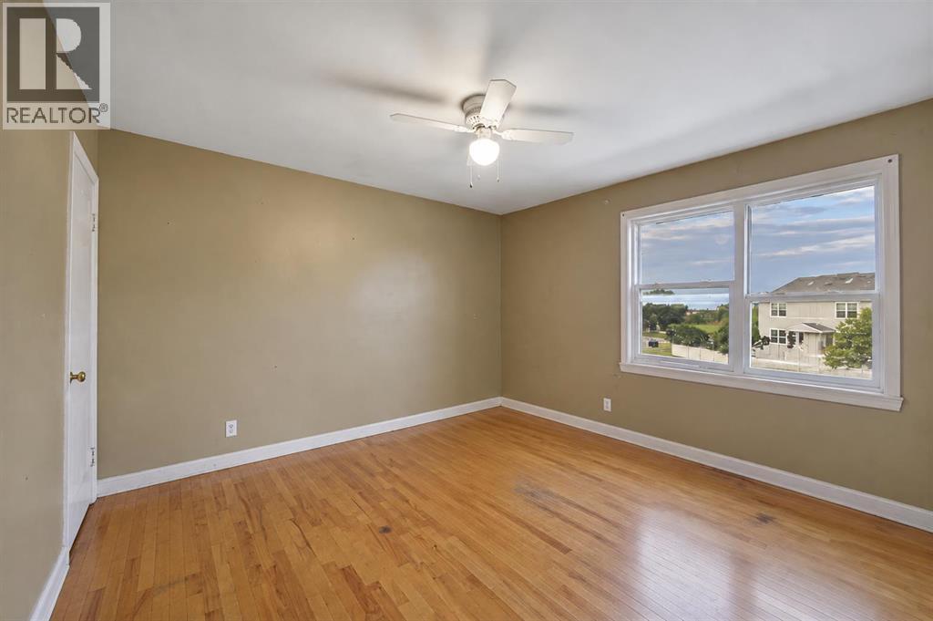 11 Poplar Crescent Property Photo 14