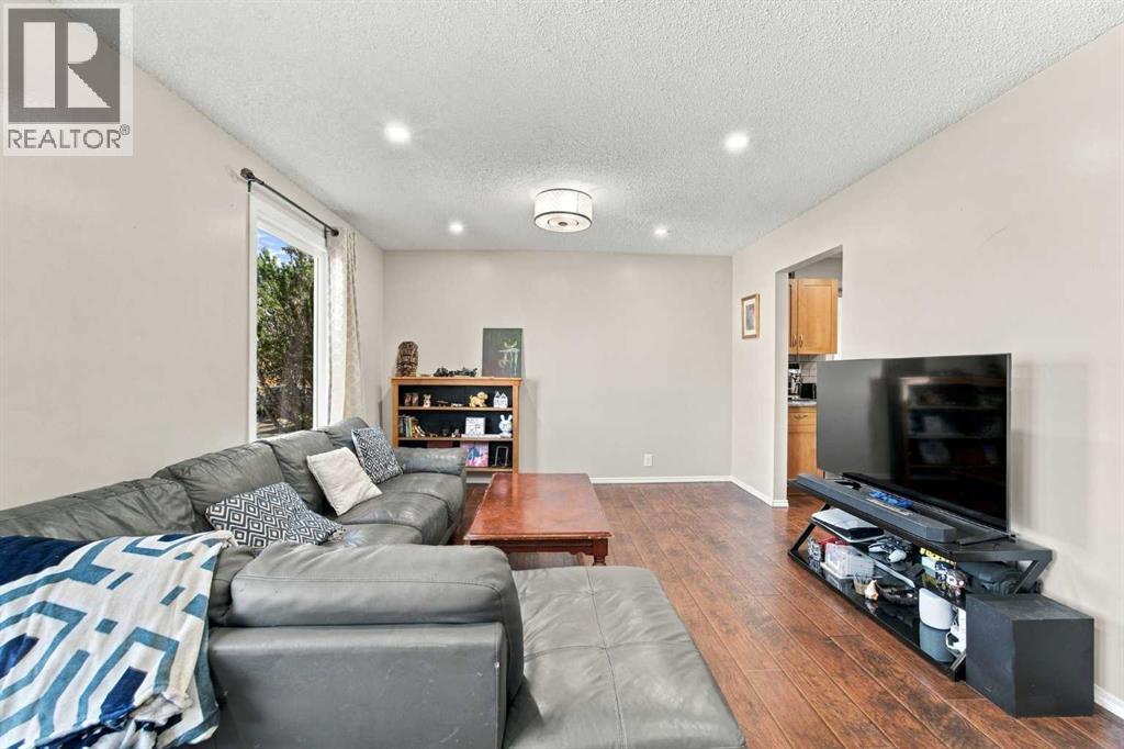 95 Rundleson Way Ne Property Photo 5