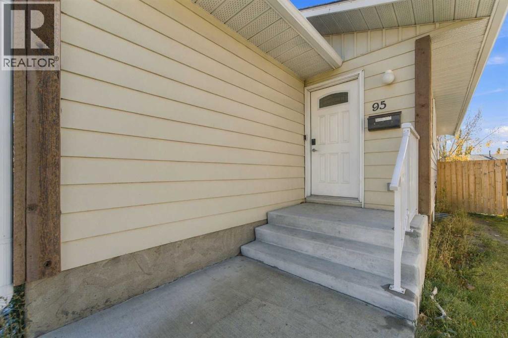 95 Rundleson Way Ne Property Photo 43