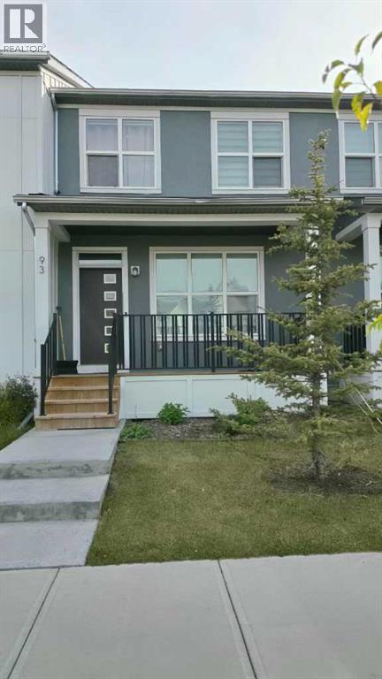 93 Carrington Boulevard NW Property Photo 1