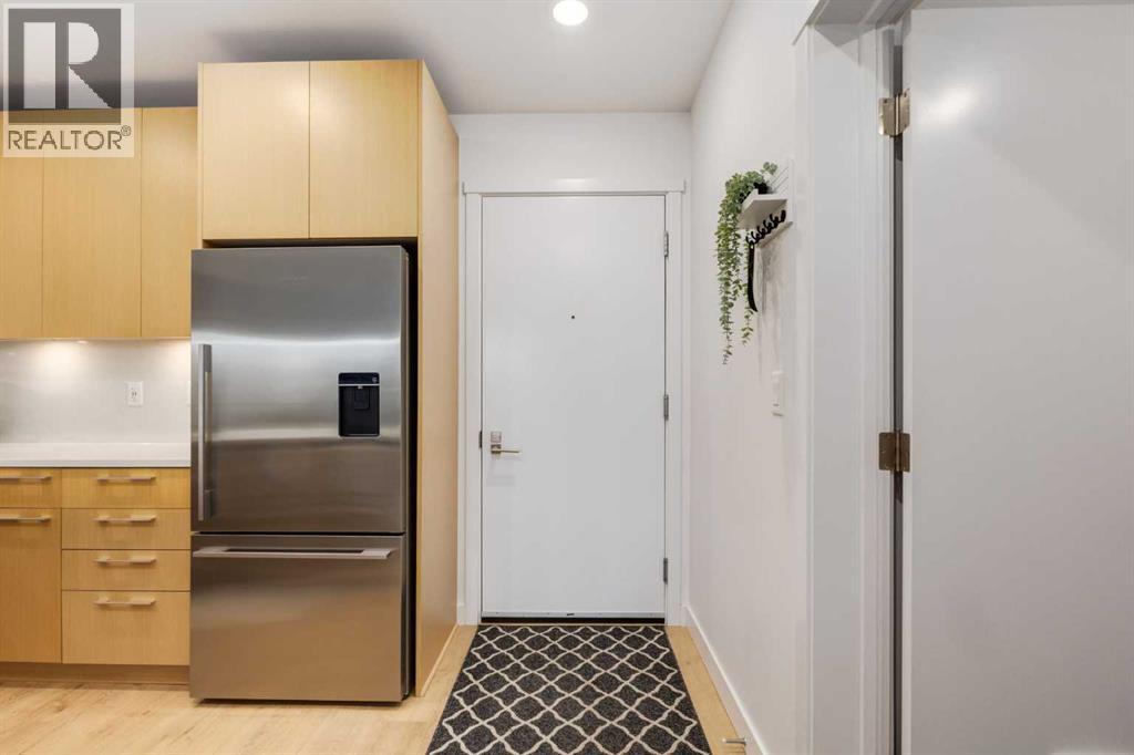 88 9 Street Northeast Property Photo 3