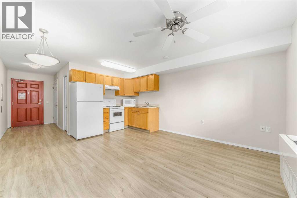 1595 Southview Drive Southeast Property Photo 5