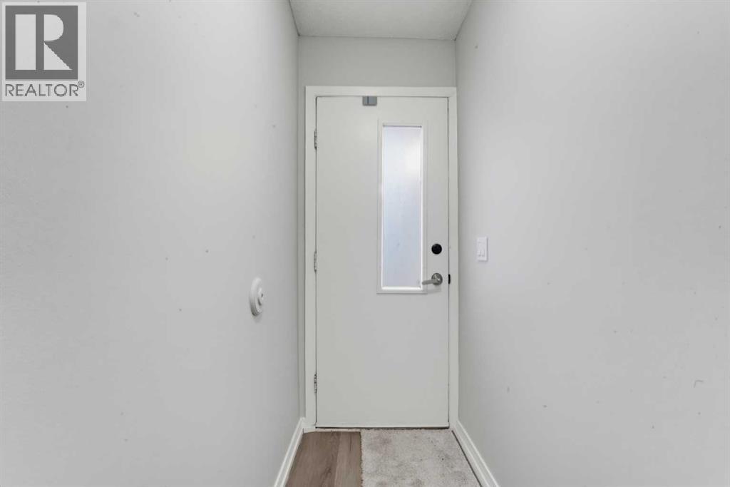 2519 38 Street Northeast Property Photo 6