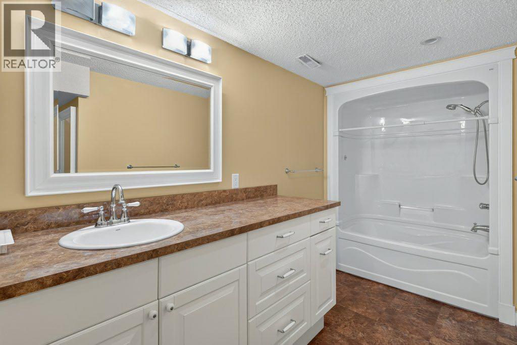 6024 Pinecrest Way Ne Property Photo 24