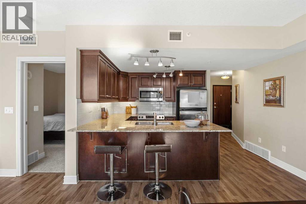 910 5 Avenue Southwest Property Photo 6