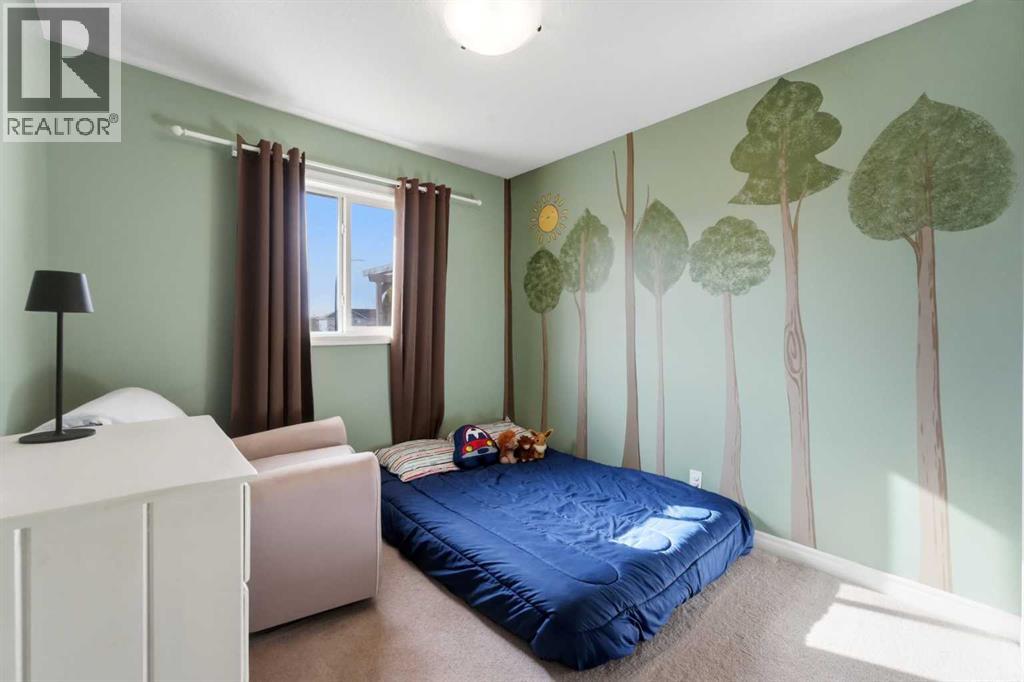 272 Jennings Crescent Property Photo 14