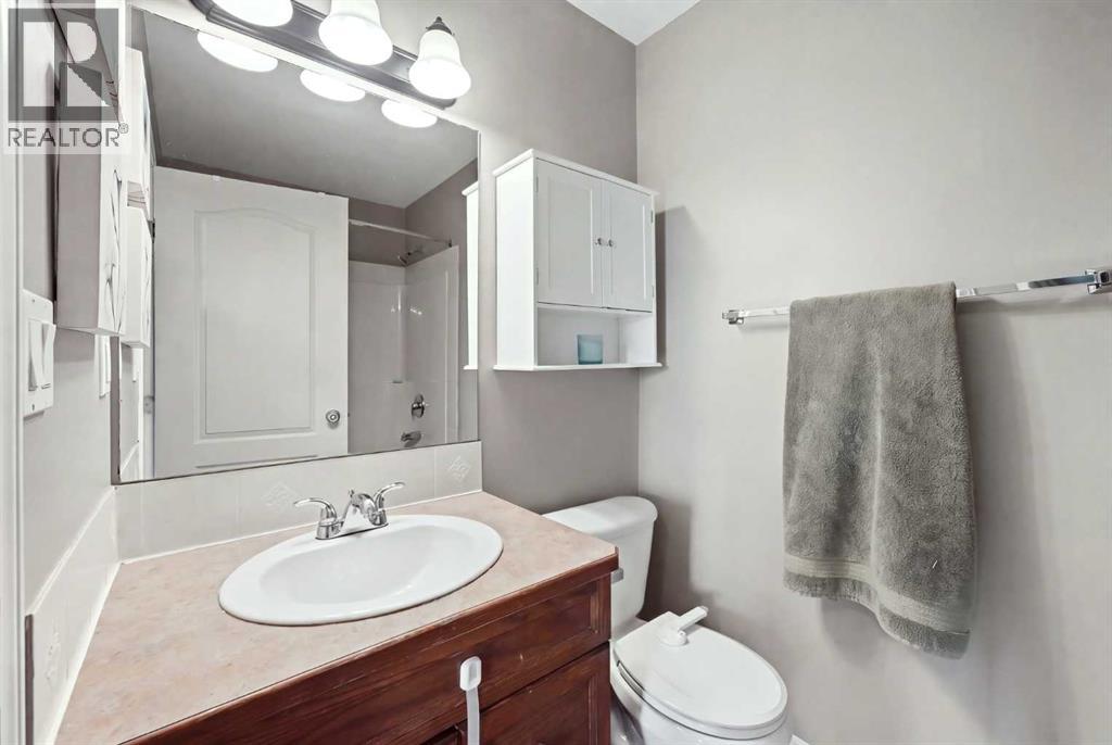 272 Jennings Crescent Property Photo 15