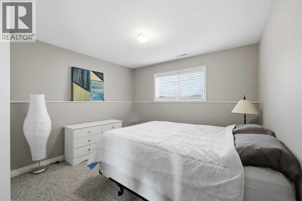 272 Jennings Crescent Property Photo 20