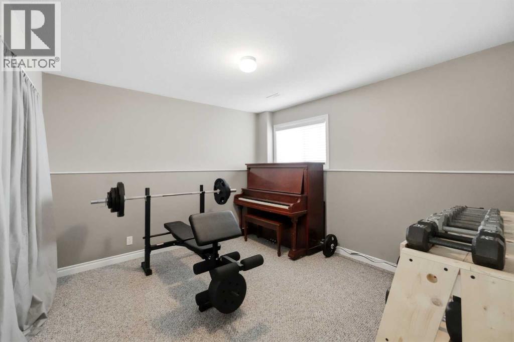 272 Jennings Crescent Property Photo 21