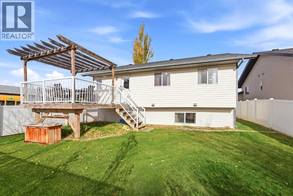 272 Jennings Crescent Property Photo 24