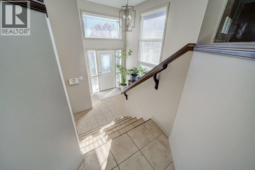 442 Gateway Crescent S Property Photo 27