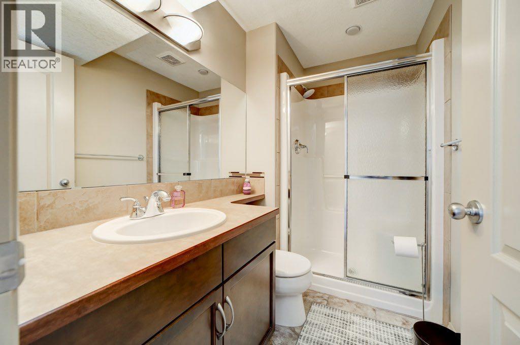 442 Gateway Crescent S Property Photo 35