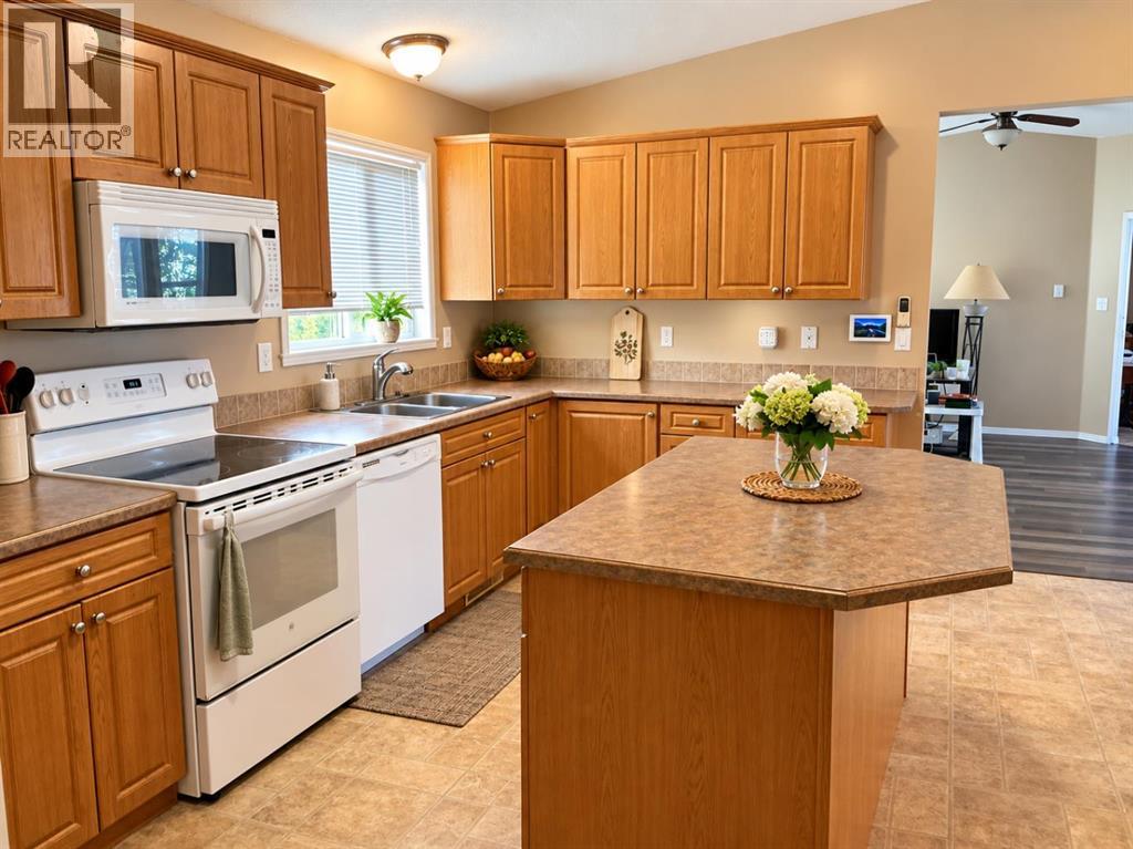 29 Henke Place Property Photo 6