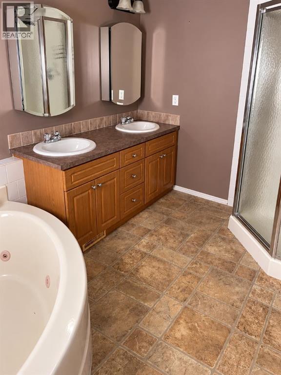 29 Henke Place Property Photo 16