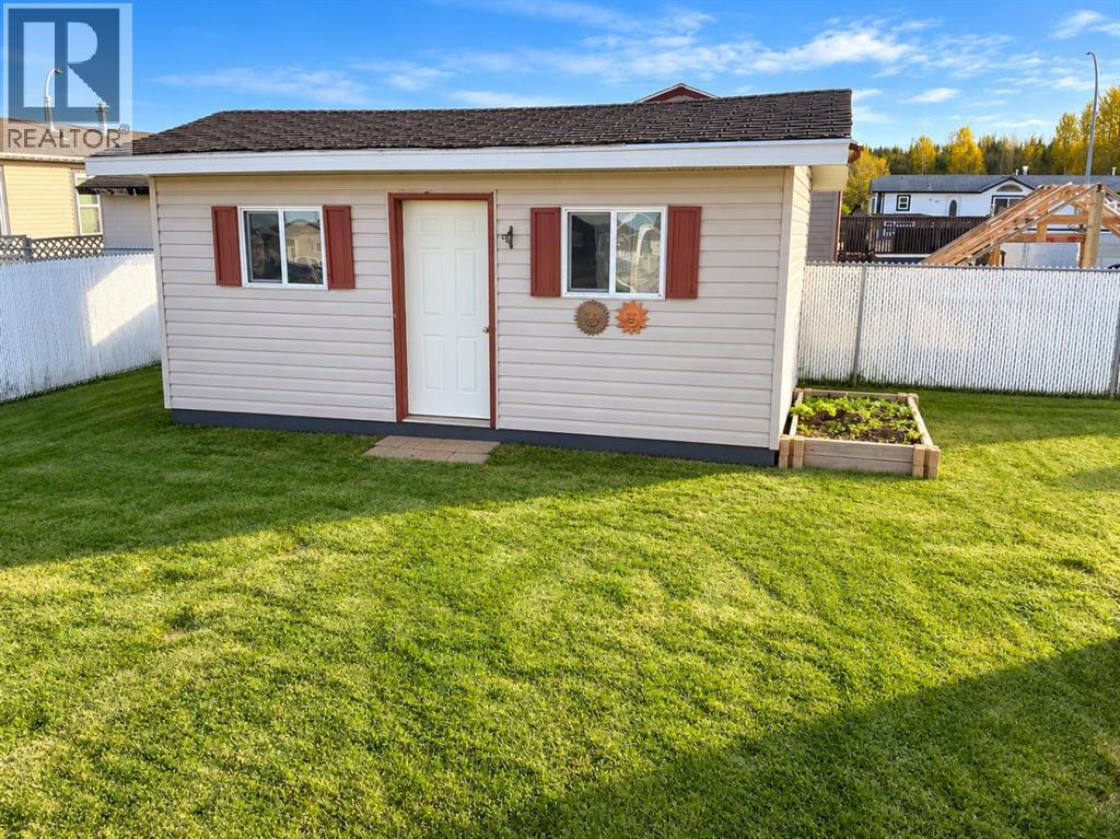 29 Henke Place Property Photo 18