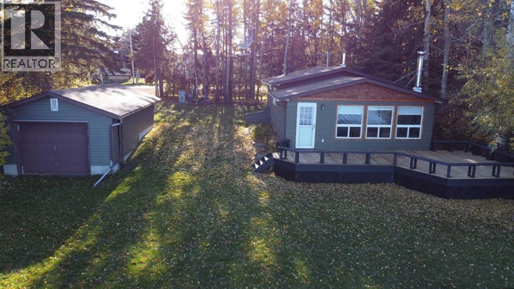 43 Lakeshore Drive Property Photo 1