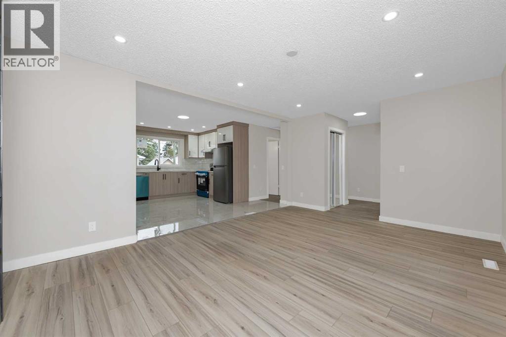 43 Maranda Close Ne Property Photo 4