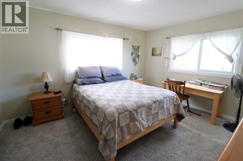 5612 57 Street Property Photo 12