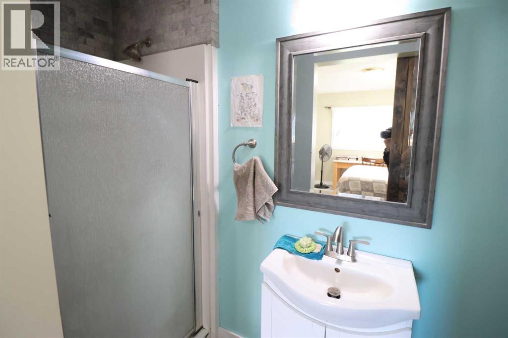 5612 57 Street Property Photo 14