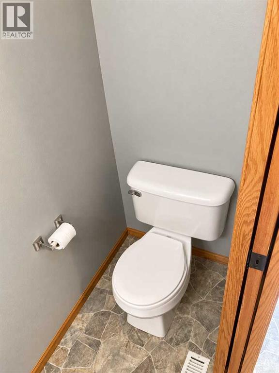 231 & 233 Kendrew Drive Property Photo 7