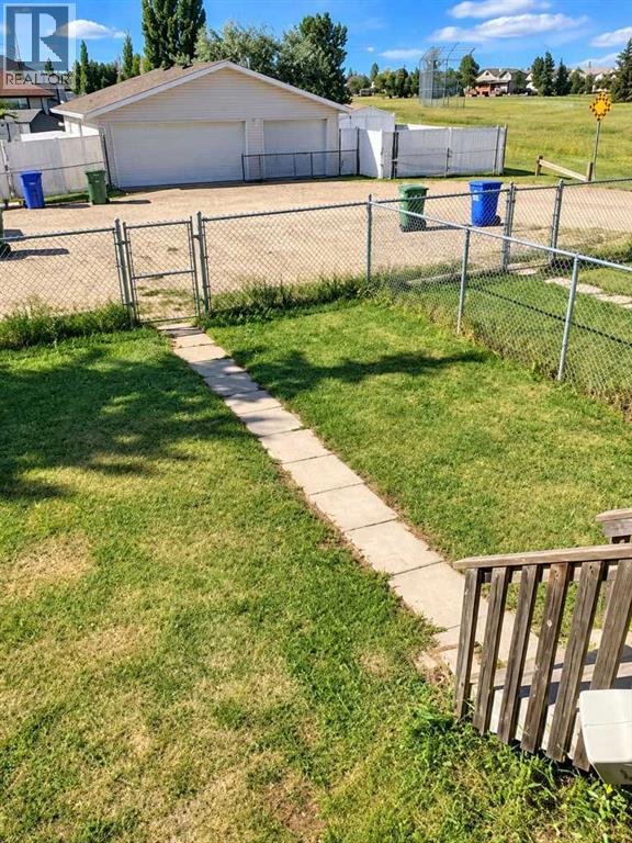231 & 233 Kendrew Drive Property Photo 10