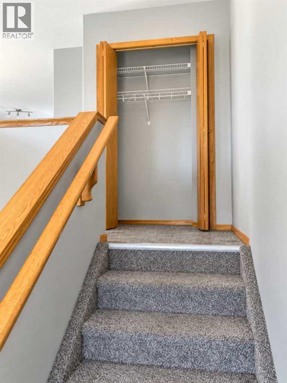 231 & 233 Kendrew Drive Property Photo 12