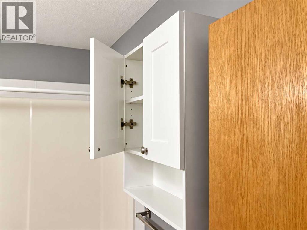 231 & 233 Kendrew Drive Property Photo 20