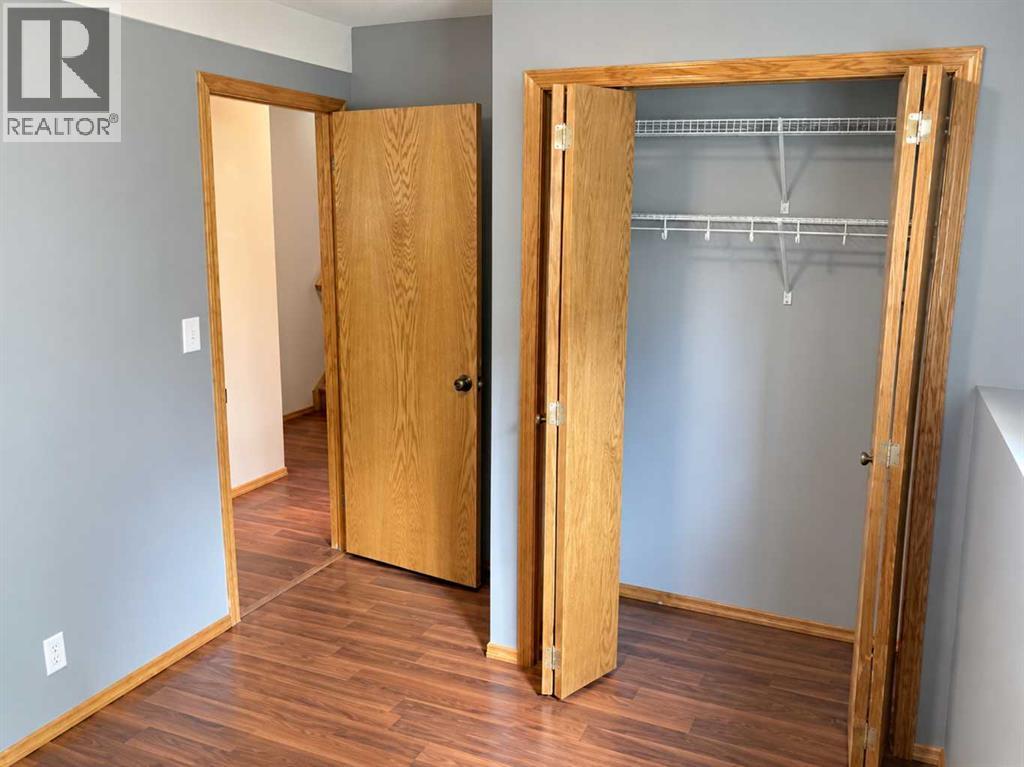 231 & 233 Kendrew Drive Property Photo 22