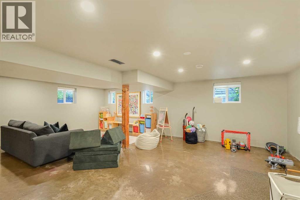 817 4 Street Ne Property Photo 26