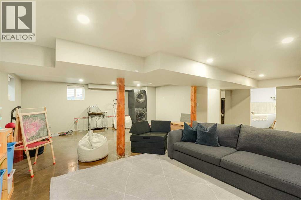 817 4 Street Ne Property Photo 27