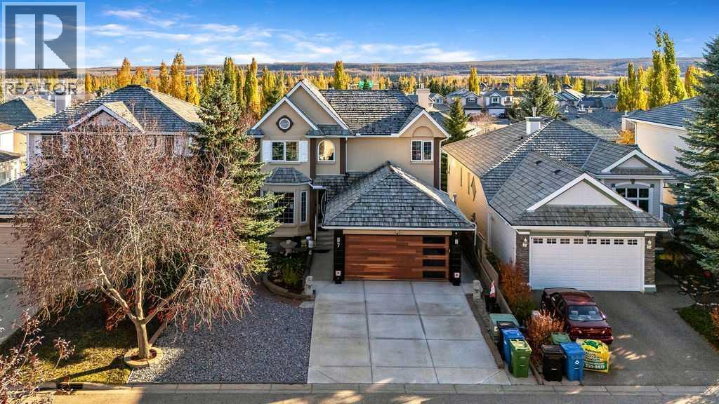 7 Springbank View Sw Property Photo 1